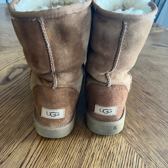 UGG boots - Picture 1 of 5